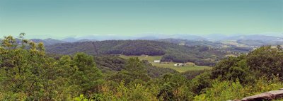 Panorama 2: A composite of 3 separate images stitched horizontally.
Edited: Adobe Photoshop Elements 7
Original: 8037 x 2880 - 13.8 MB
