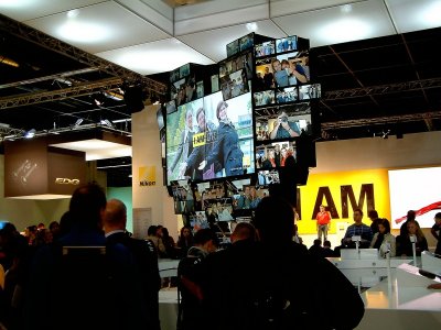 Nikon stand.JPG