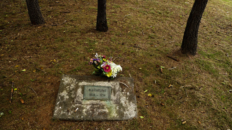 The Mourners, Union Cemetery, Crescent City, California, 2009