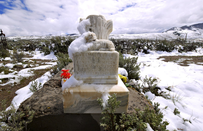 A childs grave, Bannack, Montana, 2010