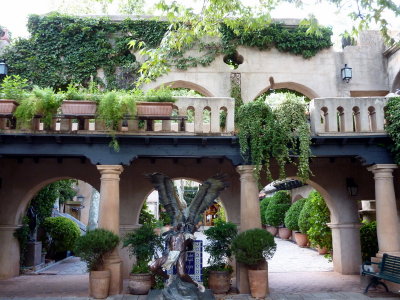 Tlaquepaque Shopping Area