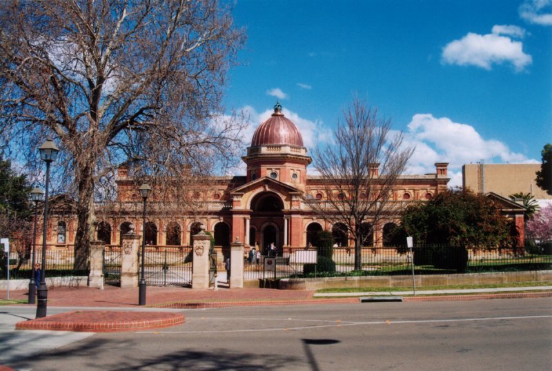 Goulburn Courthouse Copper Dome and crown finial.jpg