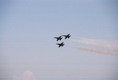 5906197-R4-070-33A.jpg