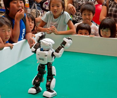 Robot performer