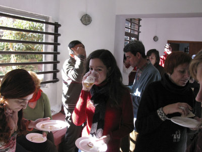 ... ahora me explico por qué llevan 22 años ininterrumpidos cantando...
