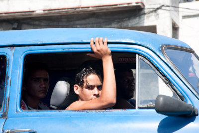 Miradas amistosas? (La Habana)