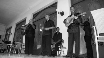Grupo musical Santiago de Cuba