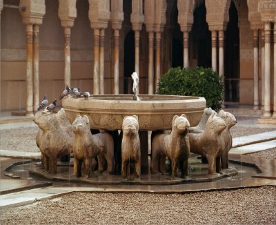 Patio de Los Leones