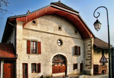 What do Swiss farmhouses look like? !!!!!