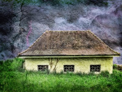 The small house which nothing could scare...