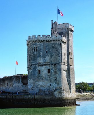 St. Nicolas Tower at low tide