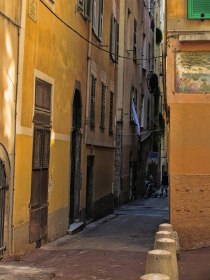 In the maze of the old town...