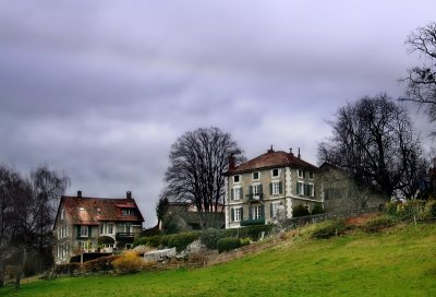 A slight feeling of haunted houses today in Prangins....