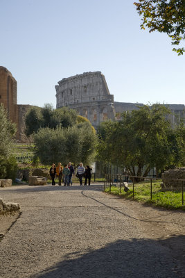 colosseum from the roman forum