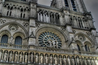 cathedral de notre dame, paris, france (5/07)