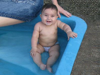 Meu primeiro banho de piscina