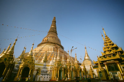 051 Shwedagon Paya.jpg