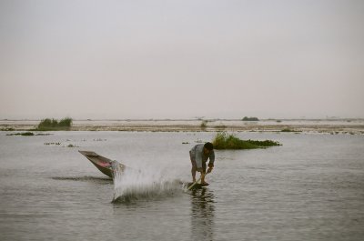 103 Inle Lake fisherman.jpg