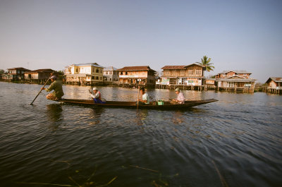 124 Inle floating village.jpg