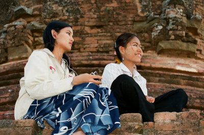 436.3 Bagan - Girls on Buledi stupa.jpg