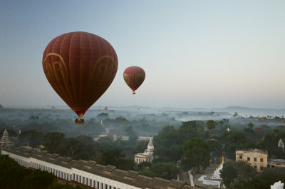 437.3 Bagan Balloon ride.jpg