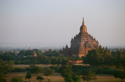 502 Bagan Balloon ride.jpg