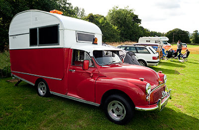 Morris Minor Caravanette 0646.jpg