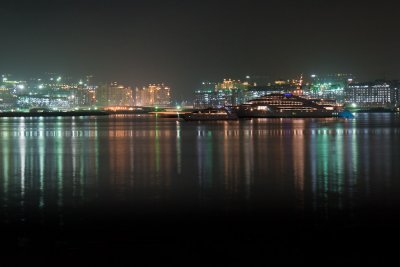 Night Shots Dubai Boats Troy Piggins.jpg