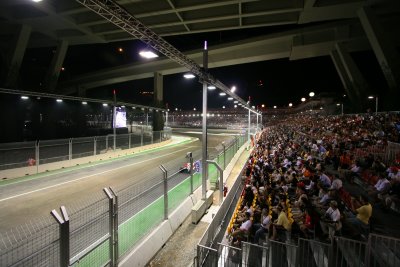 Snapshots from Singapore F1 night race