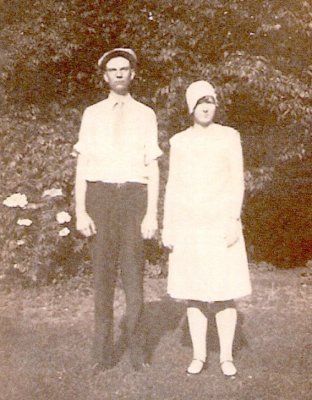 John L. Boyett  b. 1905 d. 1933 and wife Carrie Mae Owens 1910-1965