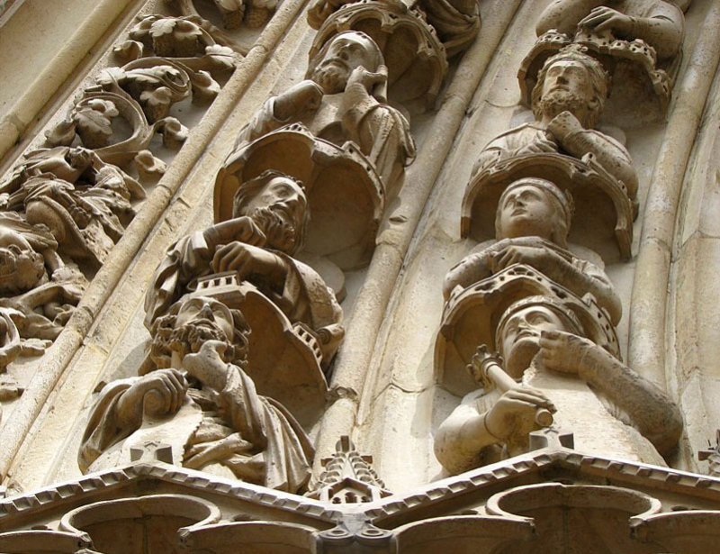 dtail du tympan de Notre Dame