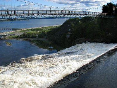 la passerelle suspendue