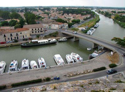 Canal dAigues--Mortes