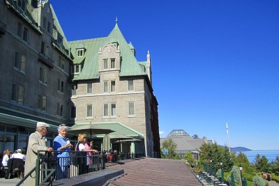 Sur la terrasse su Manoir Richelieu
