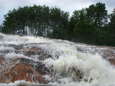 Sault-au-mouton au bas de la chute