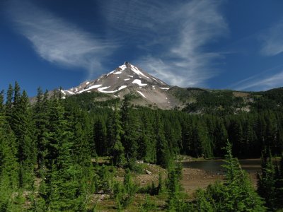 Mt Jefferson near Shale lakes