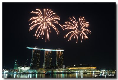 NDP 2010 Fireworks 011.jpg