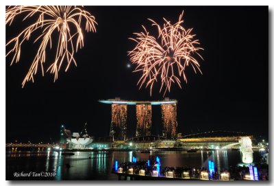 NDP 2010 Fireworks 070.jpg