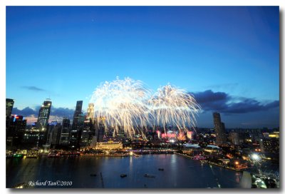NDP 2010 Fireworks 127.jpg