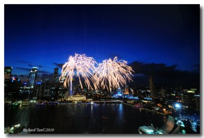 NDP 2010 Fireworks 131.jpg