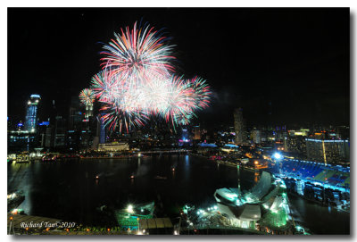 NDP 2010 Fireworks 151.jpg