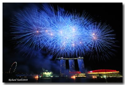 NDP 2010 Fireworks 143.jpg