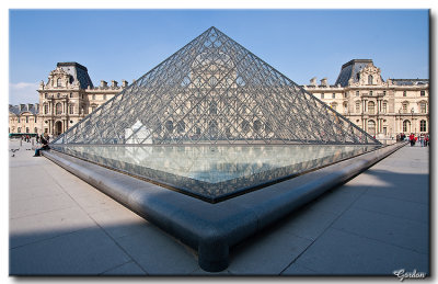 Le muse du Louvre-1.jpg