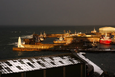 7th December 2010 <br> snow at the beach