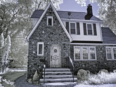 e IR brick house  S60  ps cs4  Topaz  IMG_1196.jpg