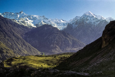 Below Chokpiong