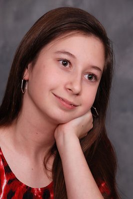 Jakclyn posing