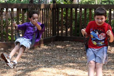 Swinging buddies