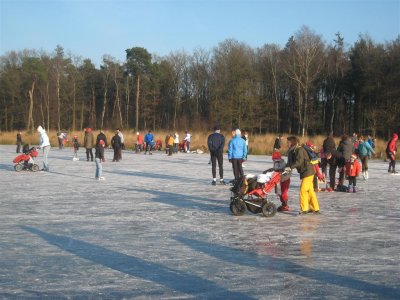 012 - Leersumscheveld: kinderwagens op het ijs