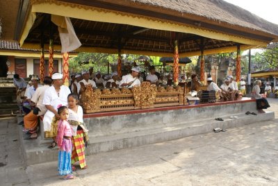 DSC01643.800.jpg - Toda esta estructura es el  Gamelan